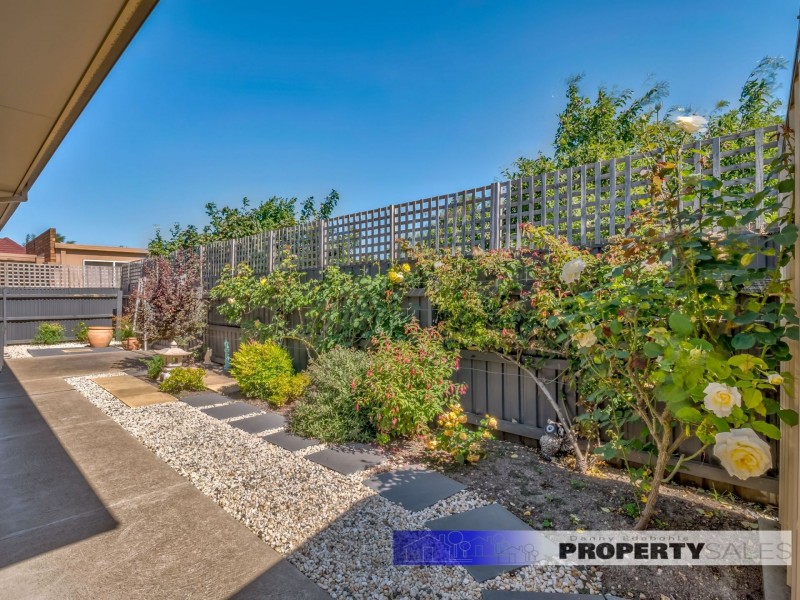 99 Hennessey Street, Moe VIC 3825