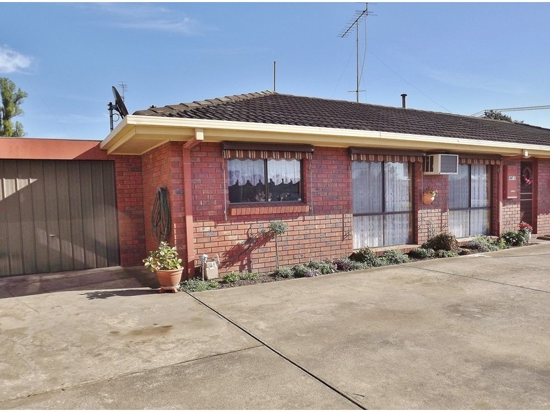 2/2 Evelyn Street, Moe VIC 3825