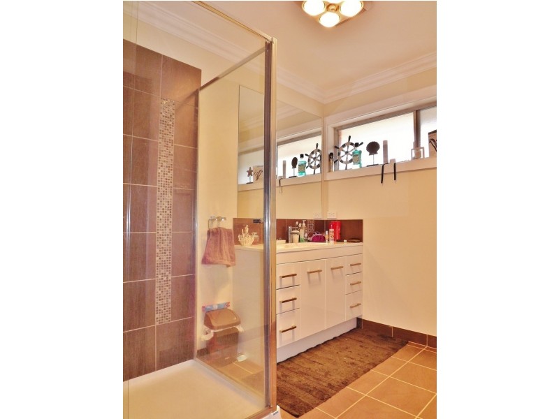 14 Chapmans Road, Trafalgar VIC 3824