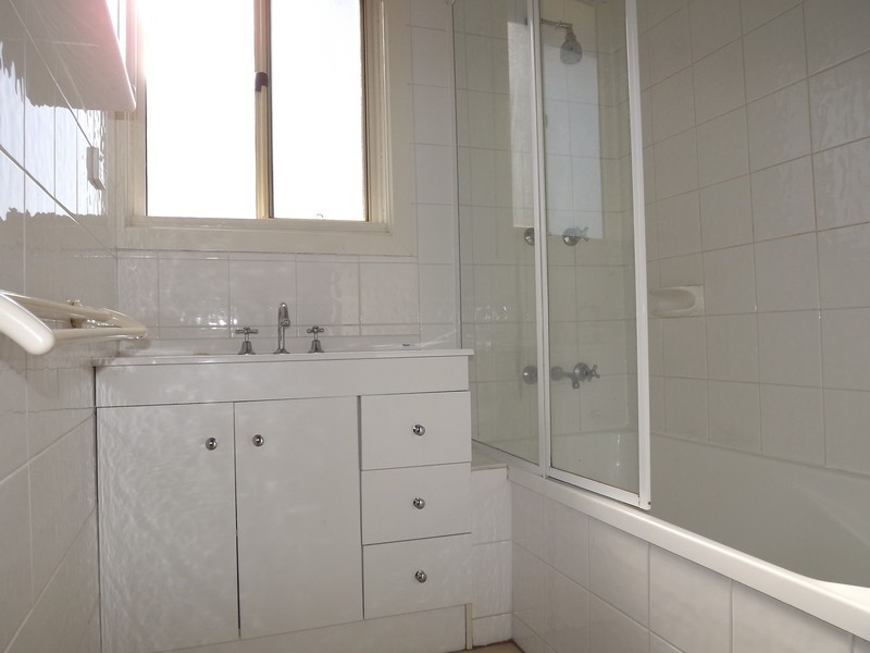 4 Thoresby Street, Newborough VIC 3825