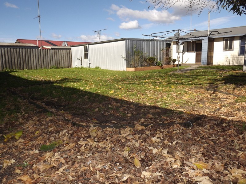 4 Thoresby Street, Newborough VIC 3825