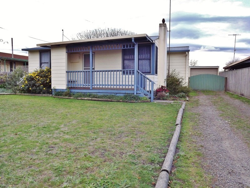 4 Thoresby Street, Newborough VIC 3825
