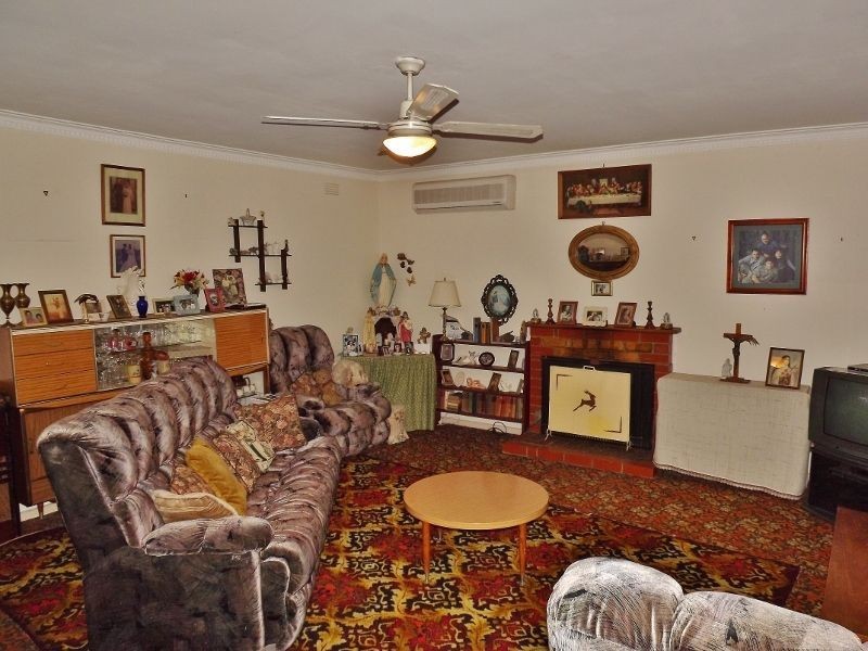 17 Watsons Road, Moe VIC 3825
