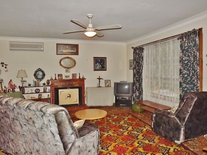 17 Watsons Road, Moe VIC 3825