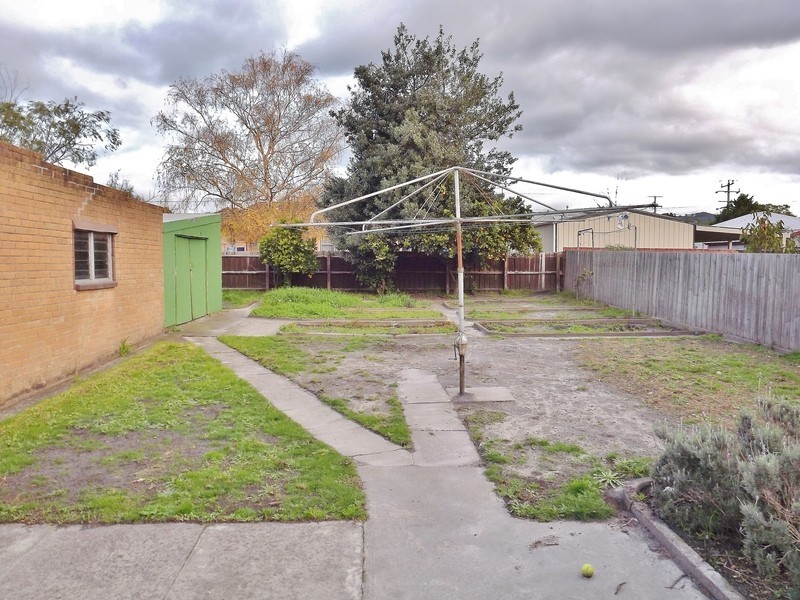 167 Service Road, Moe VIC 3825