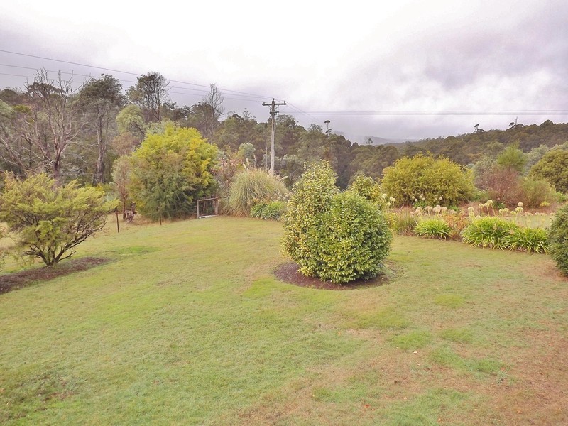 6 Red Jacket Court, Rawson VIC 3825