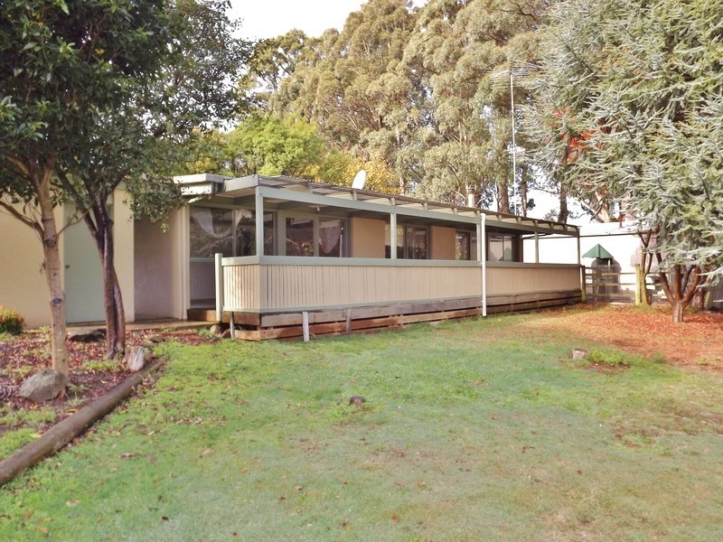 8 Matlock Court, Rawson VIC 3825