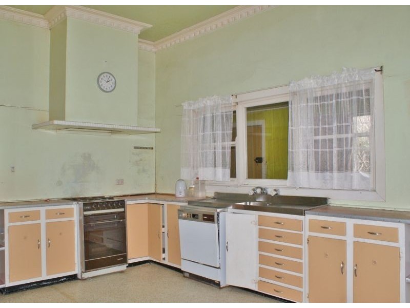 28 Bennett Street, Moe VIC 3825