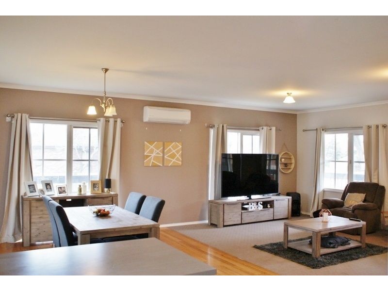 4 Hyland Street, Moe VIC 3825