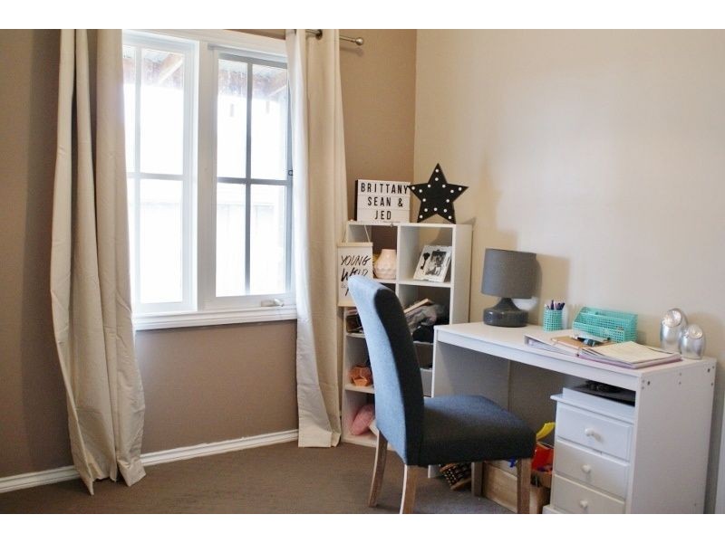 4 Hyland Street, Moe VIC 3825