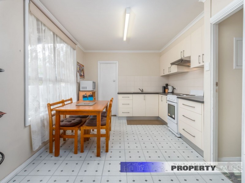 242 Old Sale Road, Newborough VIC 3825