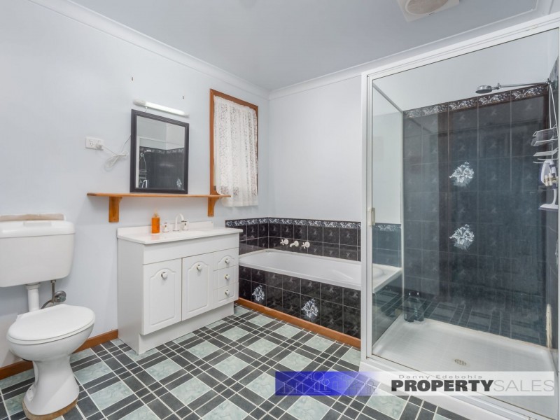 242 Old Sale Road, Newborough VIC 3825