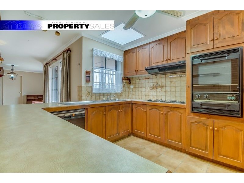 16 Crowe Court, Newborough VIC 3825