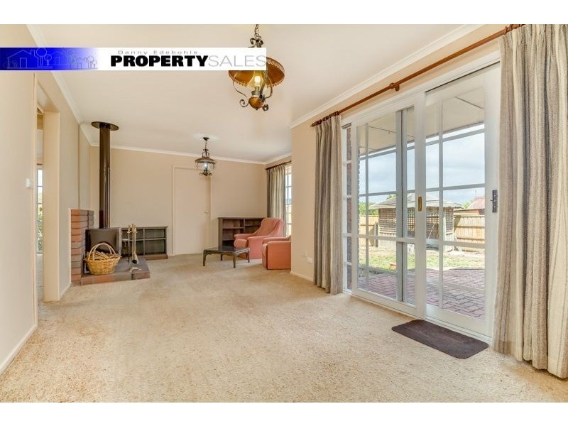 16 Crowe Court, Newborough VIC 3825