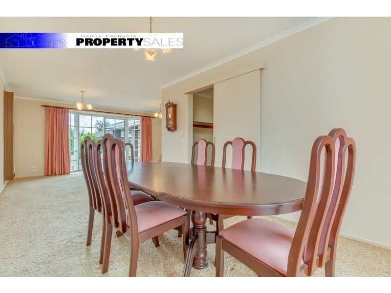 16 Crowe Court, Newborough VIC 3825