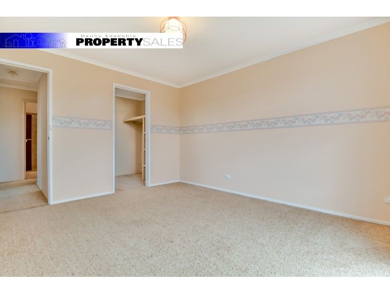 16 Crowe Court, Newborough VIC 3825