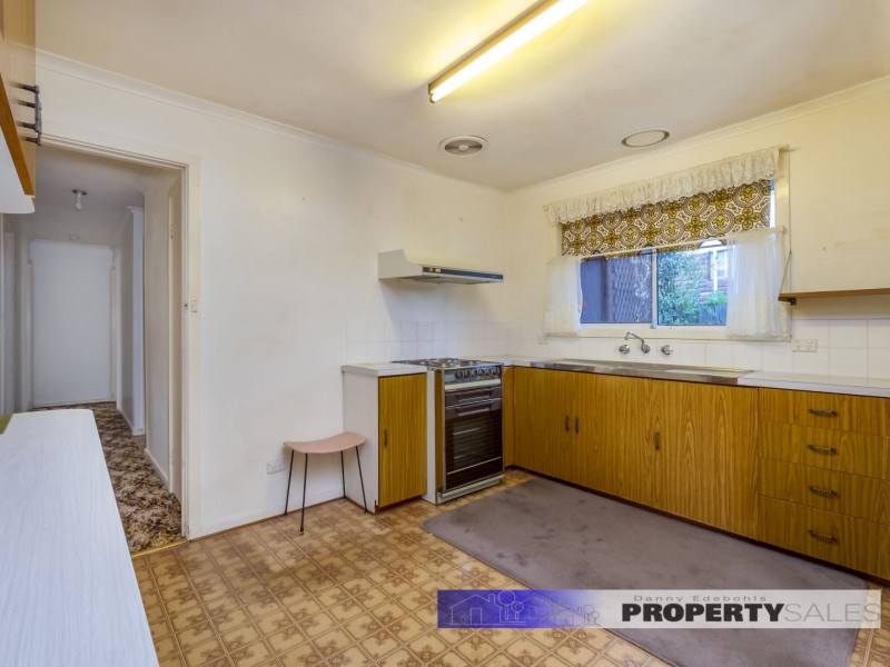 6 May Street, Moe VIC 3825