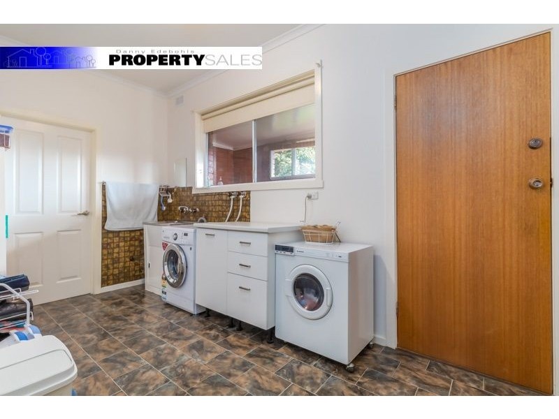 14 May Road, Hernes Oak VIC 3825