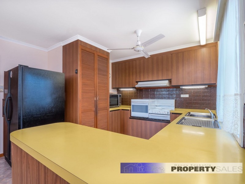 8 Ford Avenue, Newborough VIC 3825