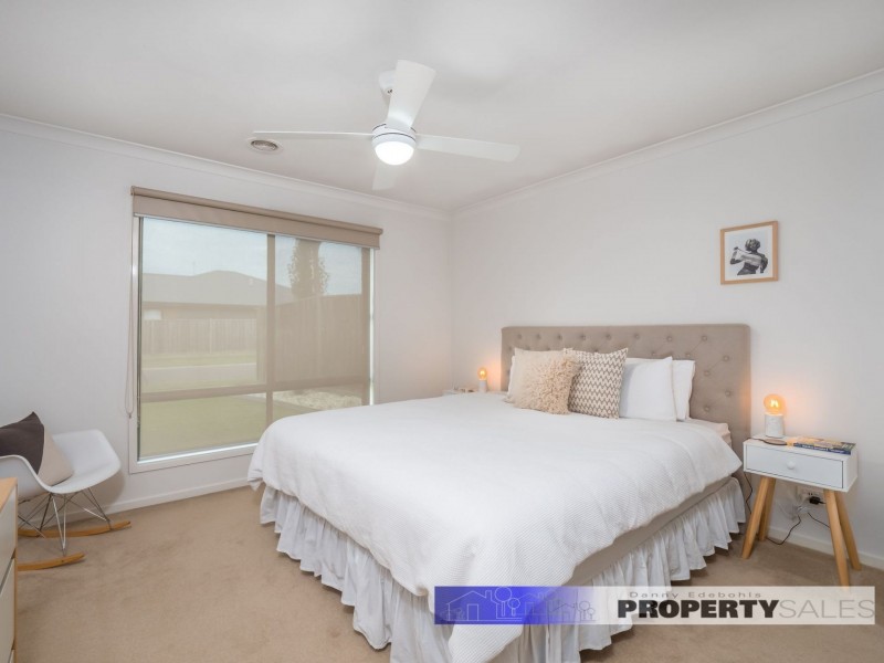 2 Robin Close, Newborough VIC 3825