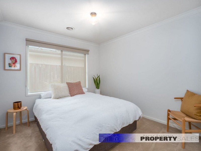 2 Robin Close, Newborough VIC 3825