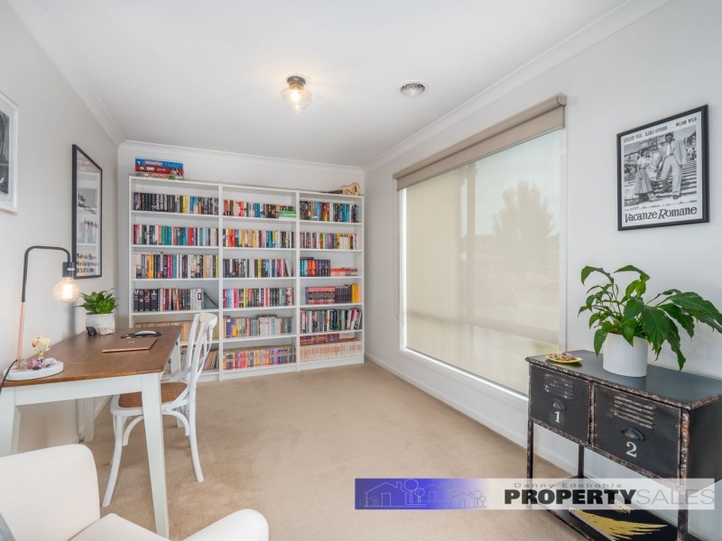 2 Robin Close, Newborough VIC 3825