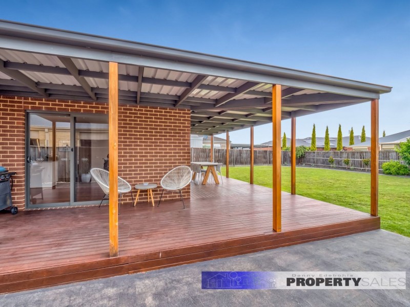 2 Robin Close, Newborough VIC 3825