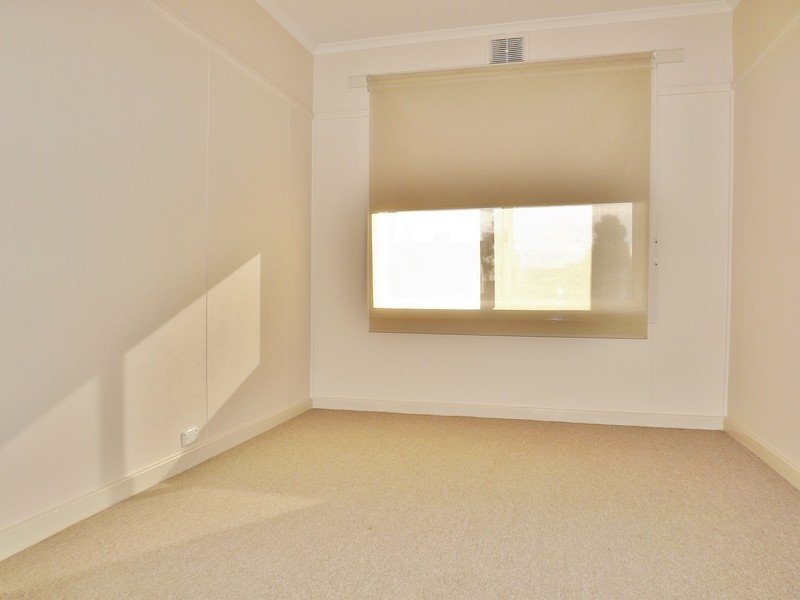27 Kent Street, Moe VIC 3825