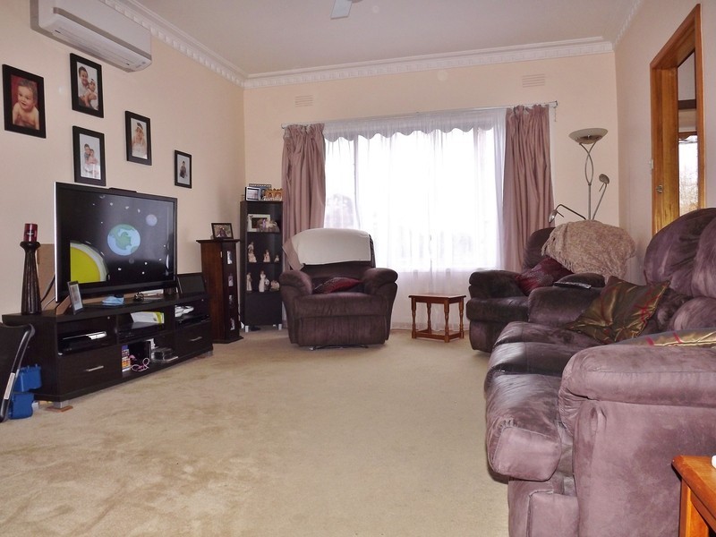 50 Cross Street, Newborough VIC 3825