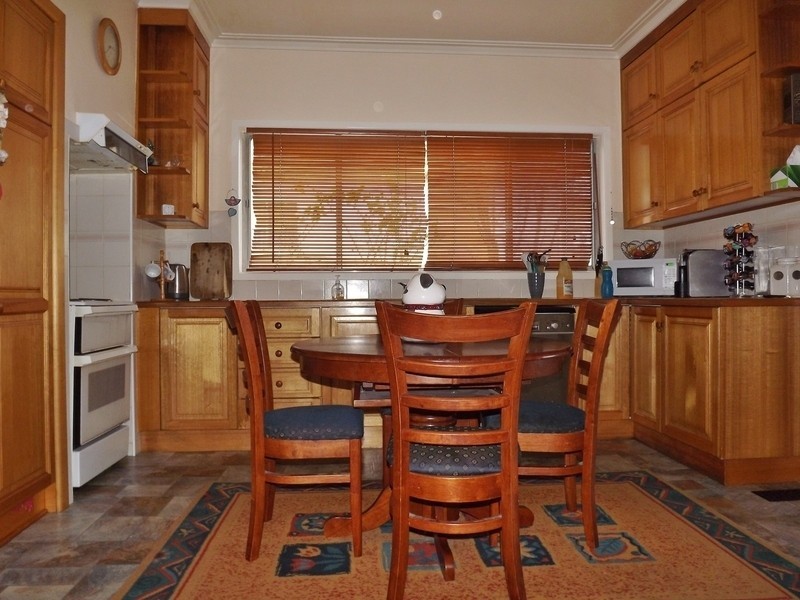 50 Cross Street, Newborough VIC 3825