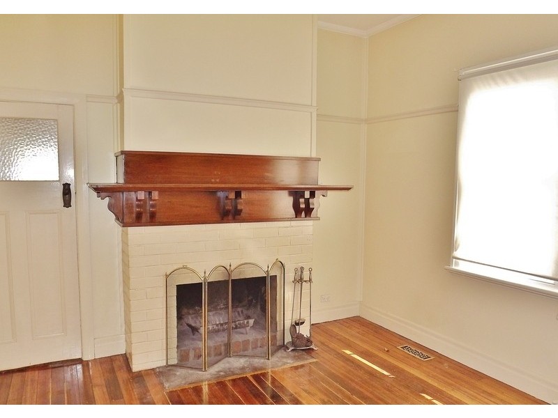 14 Reservoir Road, Moe VIC 3825