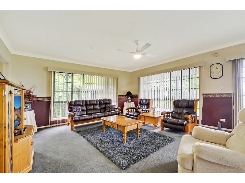 10  Kenall Drive, Moe VIC 3825