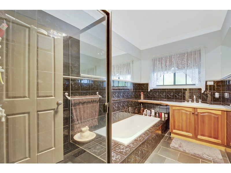 10  Kenall Drive, Moe VIC 3825