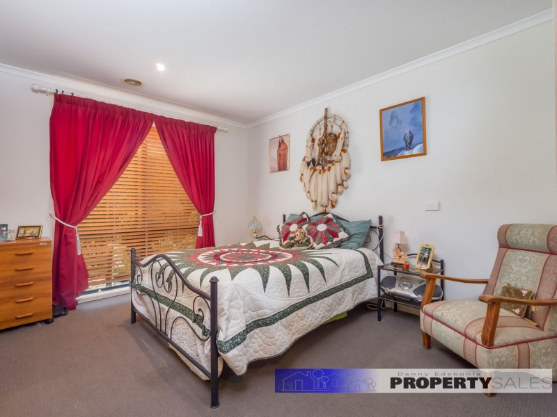 5 Varcoe Court, Newborough VIC 3825