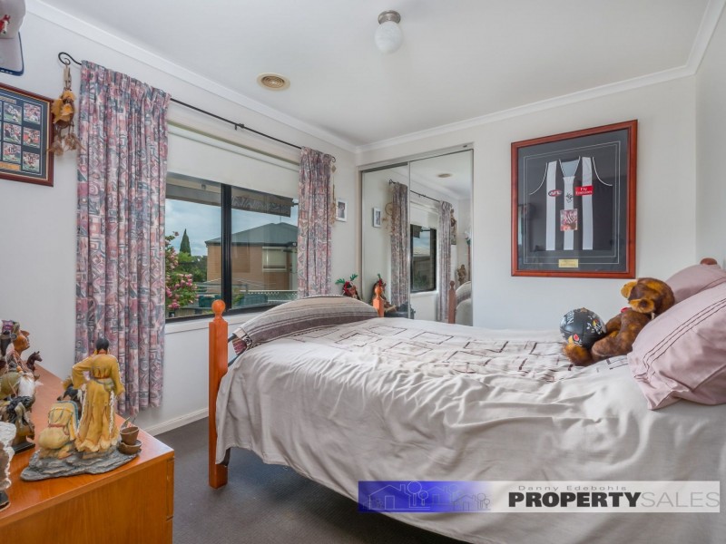 5 Varcoe Court, Newborough VIC 3825