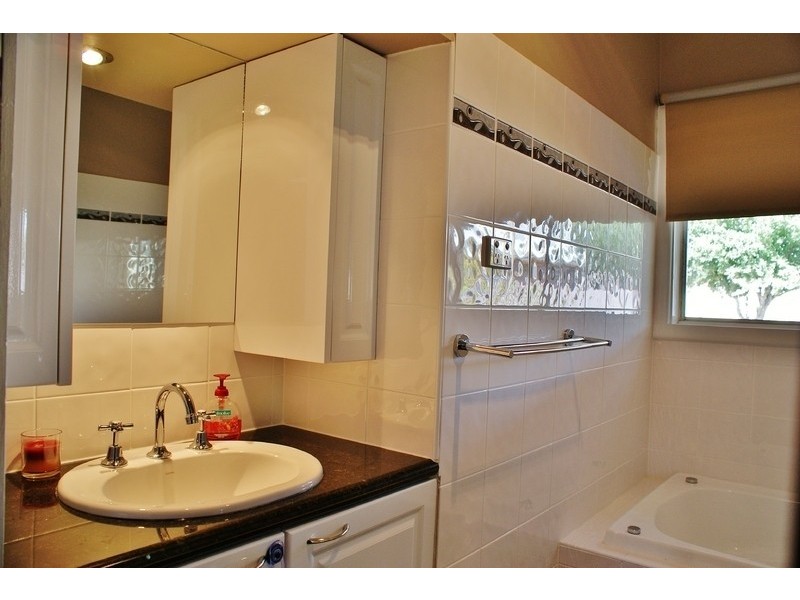 26 Guy Street, Newborough VIC 3825