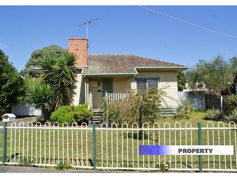 15 Service Road, Moe VIC 3825
