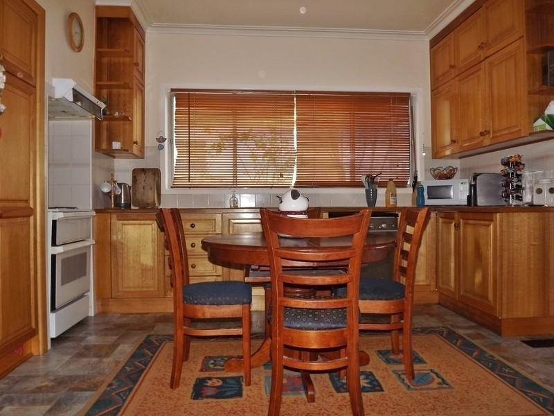 50 Cross Street, Newborough VIC 3825