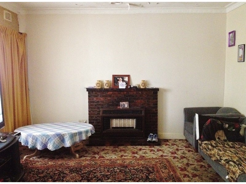 82 Hennessey Street, Moe VIC 3825