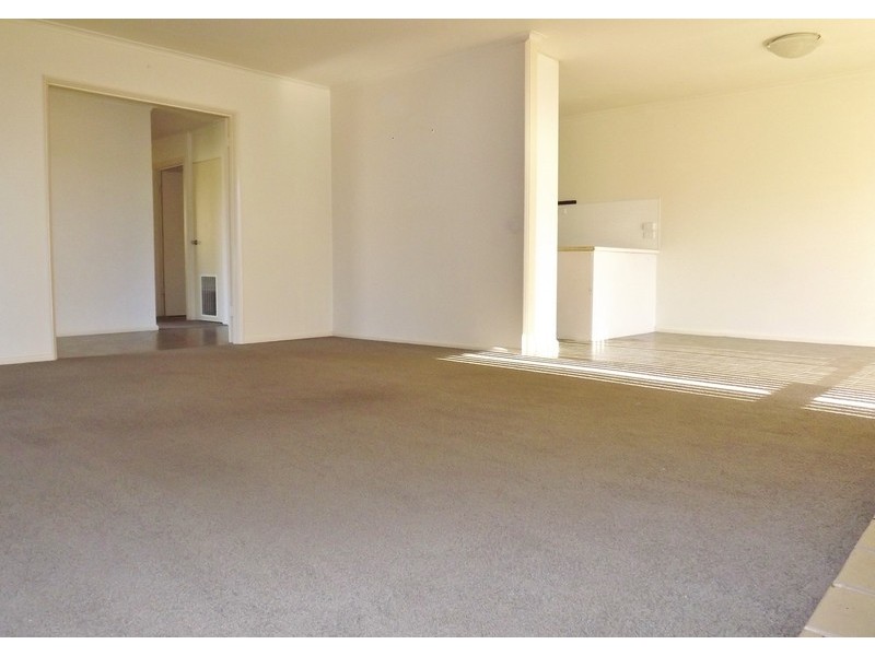 27 Northern Avenue, Newborough VIC 3825