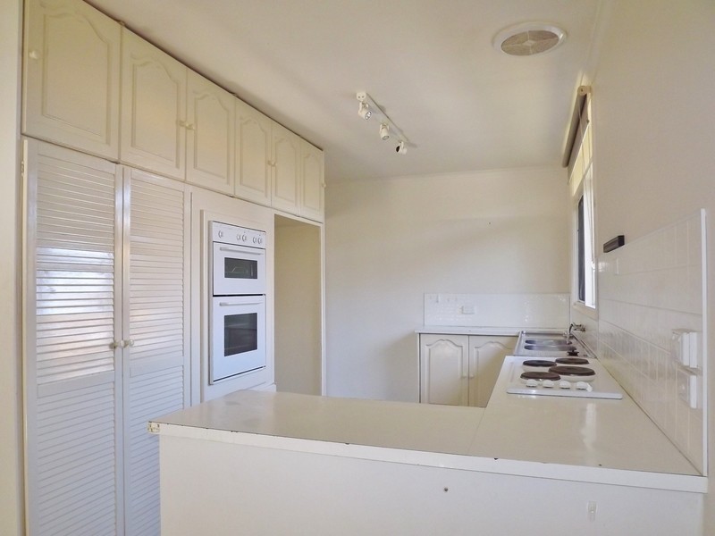 27 Northern Avenue, Newborough VIC 3825