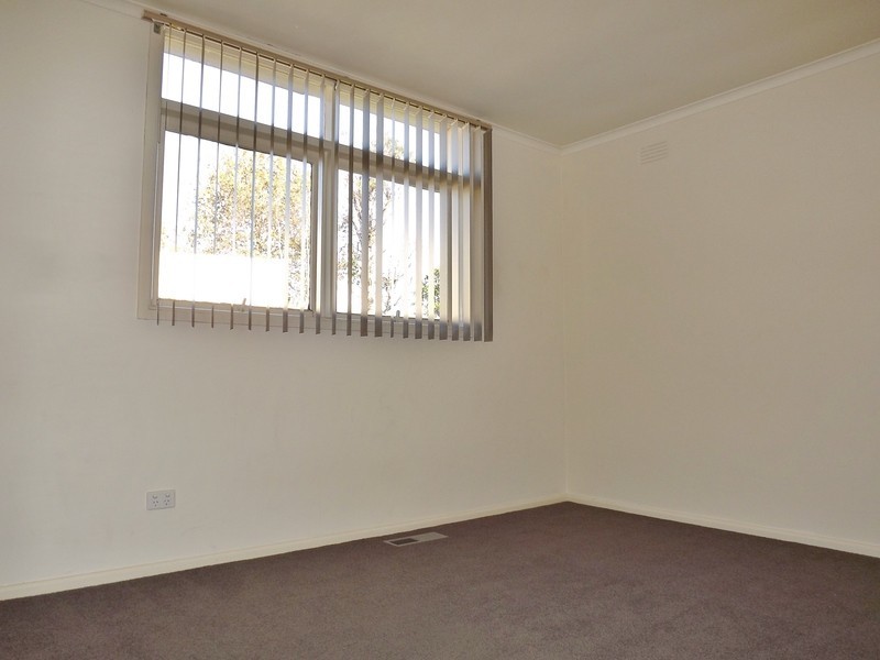 27 Northern Avenue, Newborough VIC 3825