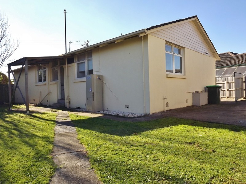 27 Northern Avenue, Newborough VIC 3825