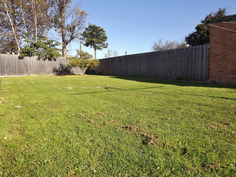 27 Northern Avenue, Newborough VIC 3825