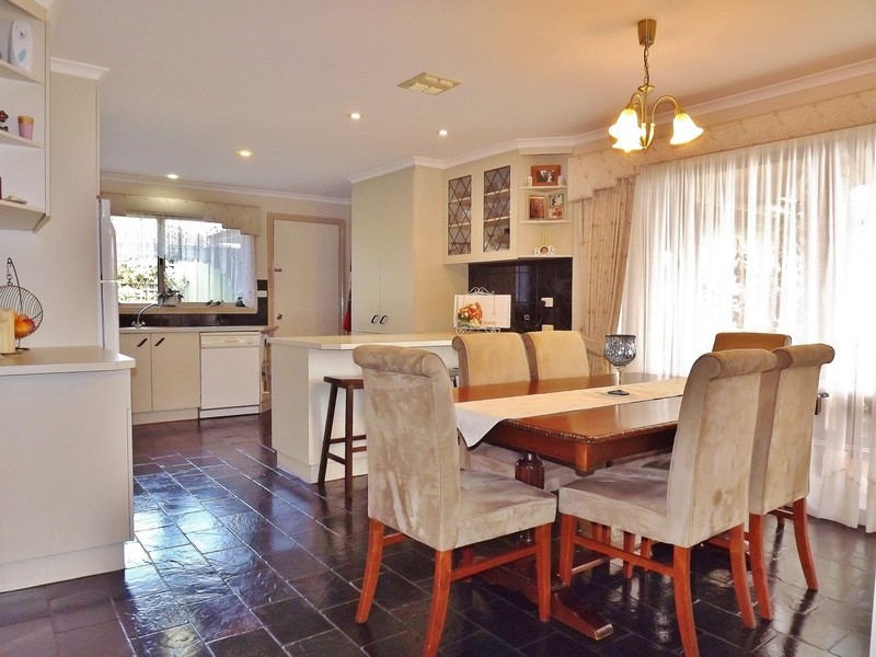 4 Amaroo Way, Newborough VIC 3825