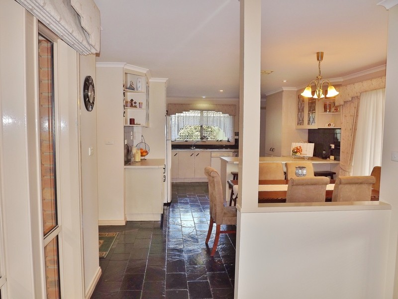 4 Amaroo Way, Newborough VIC 3825