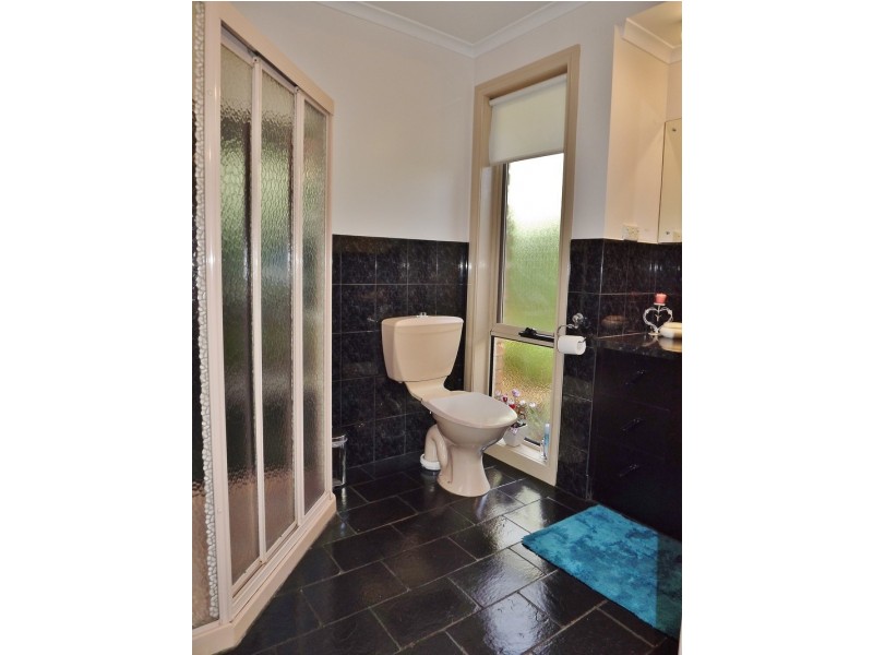 4 Amaroo Way, Newborough VIC 3825