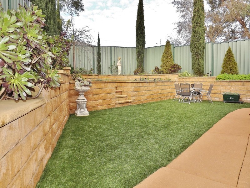 4 Amaroo Way, Newborough VIC 3825