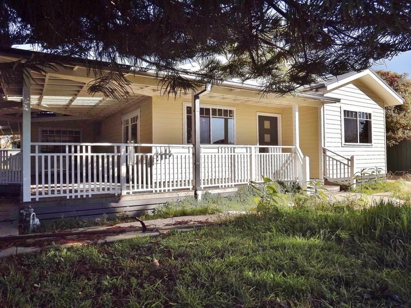 81 Hennessey Street, Moe VIC 3825