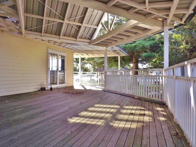 81 Hennessey Street, Moe VIC 3825